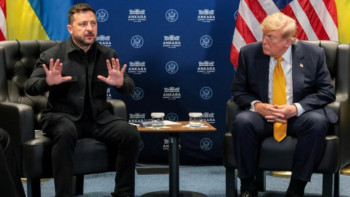 Фотография к новости: Трамп Ресей дизеліне қатысты келісімнен кейін Зеленскийді сынға алды