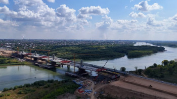 Фотография к новости: Жаңа көпір, әуежайды жаңғырту және абаттандыру: Павлодар облысы қалай өзгеріп жатыр?