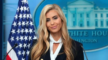 Фотография к новости: Трамп Ақ үйдің баспасөз хатшысын тағайындалғаннан кейін бес күн өткен соң жұмыстан шығарды