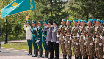Фотография к новости: Армияның беделін тек патриоттық ұранмен көтеру мүмкін емес – Айбар Олжай