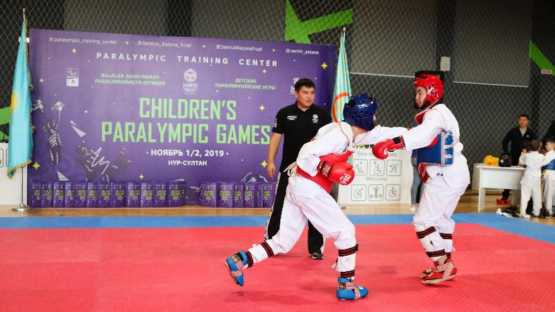 Порно семіз адамдар сізді жалап жібереді Лесби массажы порно фильм