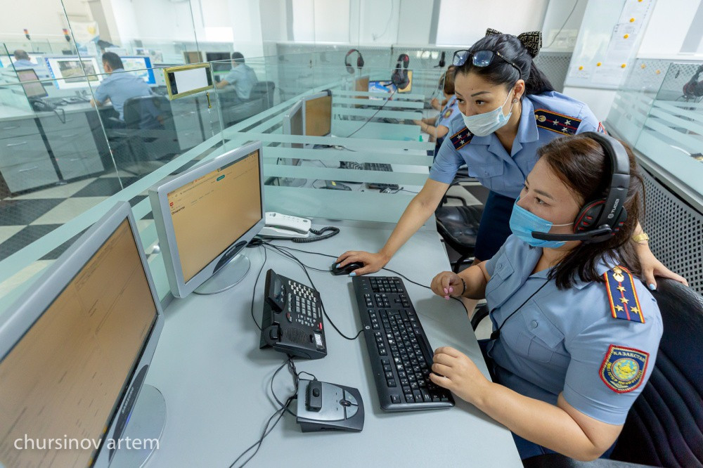 Ол қызын азғырған порно видео көру