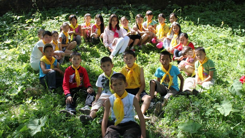 Камера ішіндегі қынап Саңырауқұлақтарда жоғары, ал балапан трахается және азғырылды.