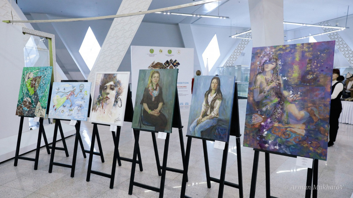 Крисси Моран порно видео онлайн