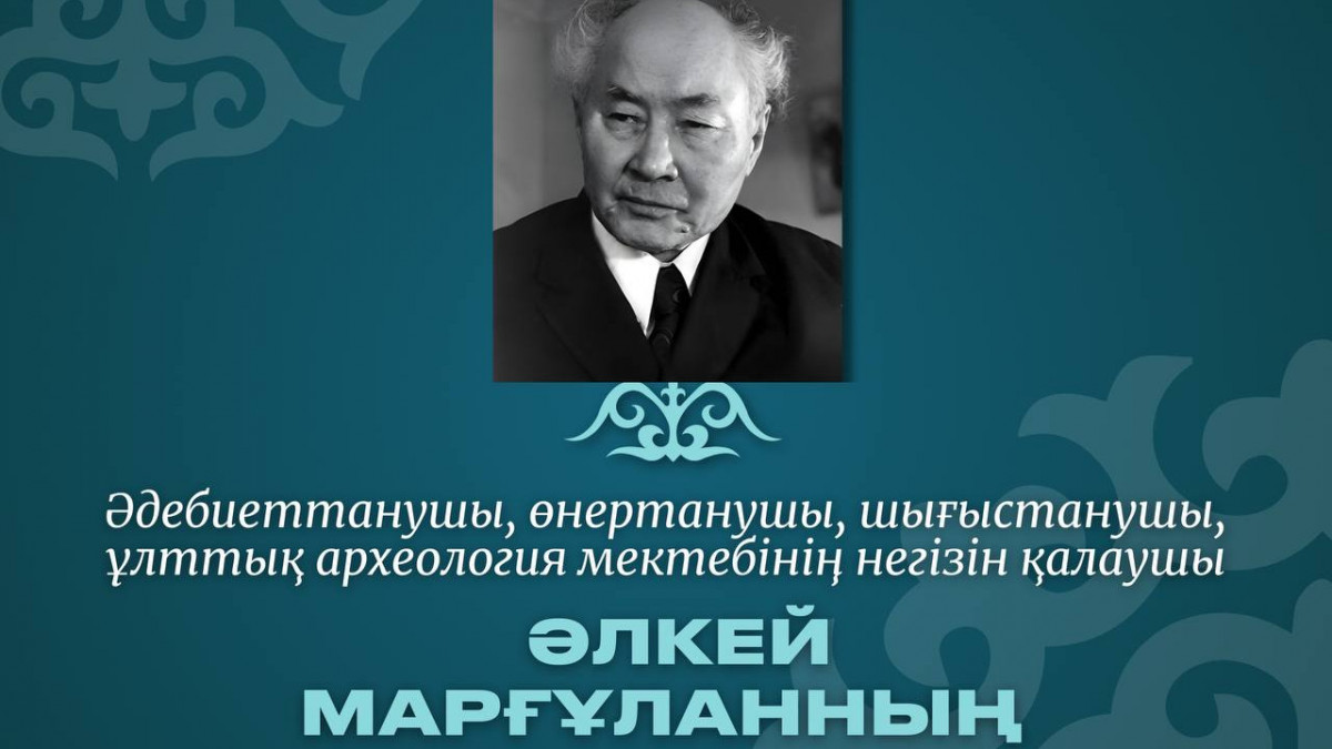 Жасырын камерада порно көріп отырған қыздар