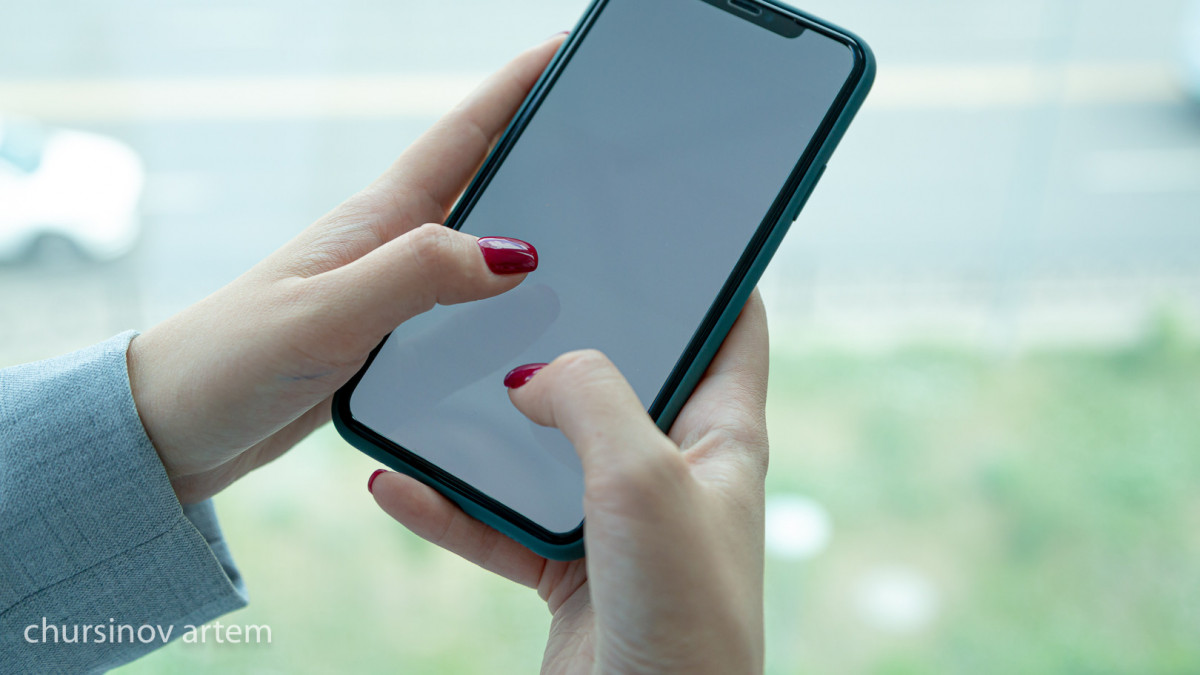 Порно достарының үйінде түнеу үшін келді