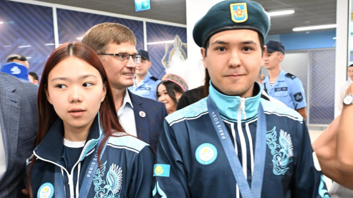 Мен анальды секстен оргазм алдым. Брэд Питт порно видео