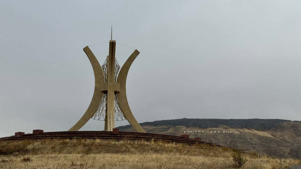 Ақ вагинальды разряды бар порно