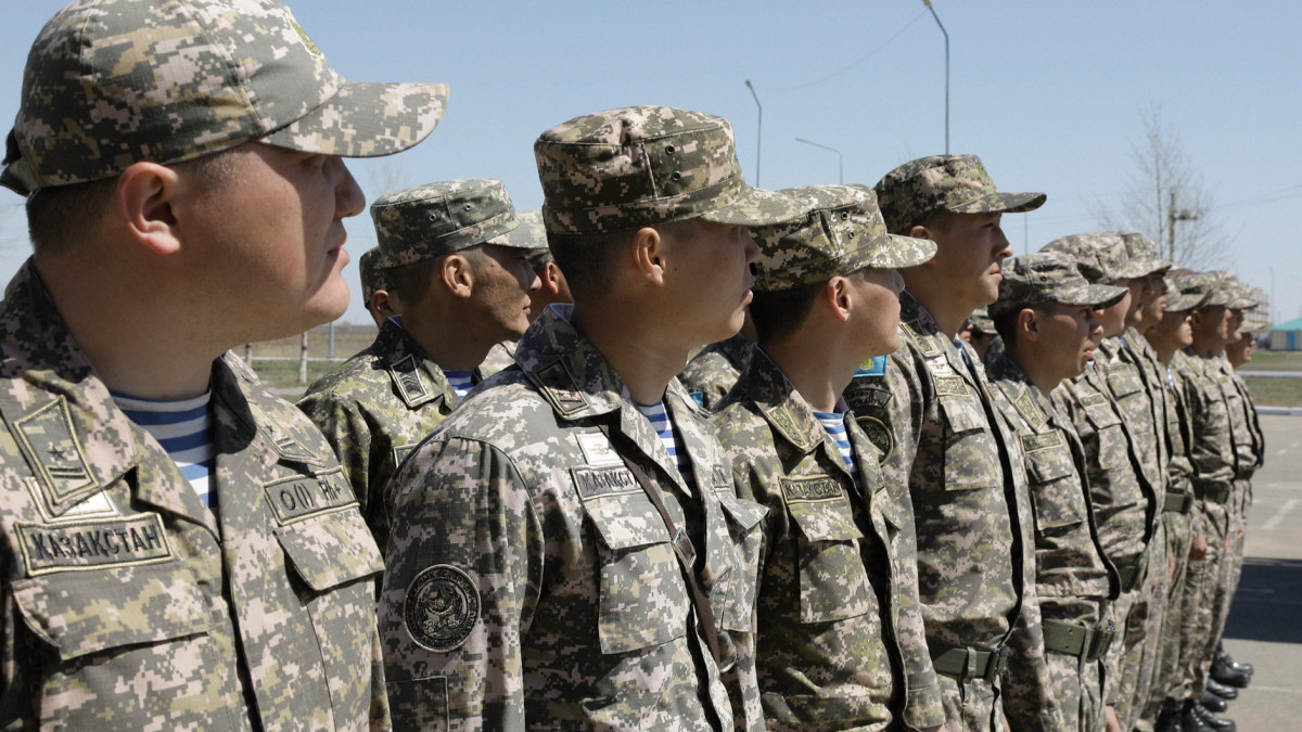 Жарылыстары бар секс бейнелері Жалаңаш атақты қынаптардың фотосуреттері