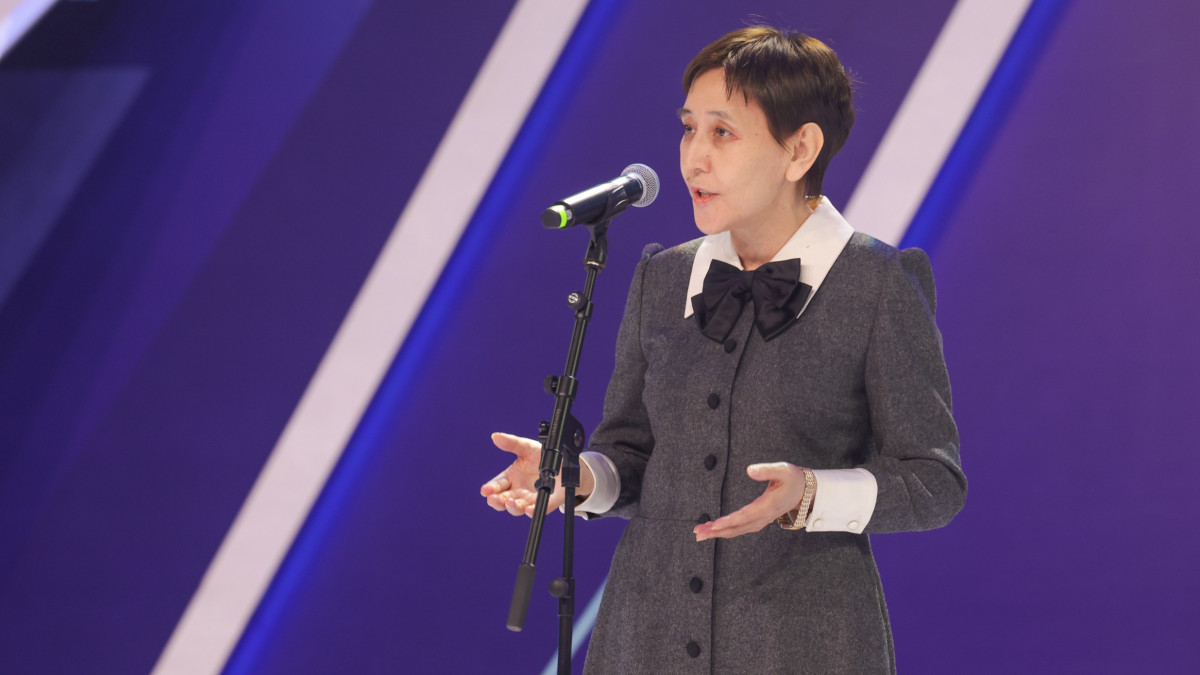 Порно әже мен сабақ