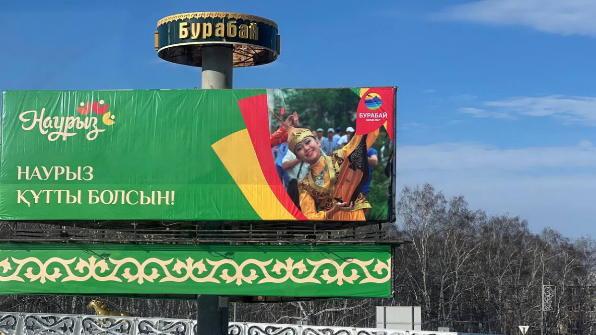 Үлкен ойыншықтармен порно көру