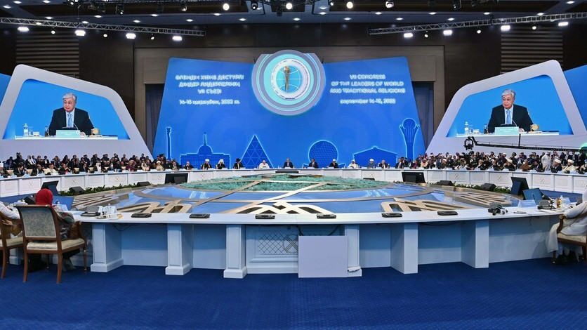 Жалаңаш вампир қыздар