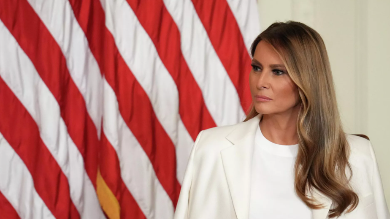 Ольга Фадееваның трафареттегі фотосы Слэм бам сізге порно жұлдыздарға рахмет