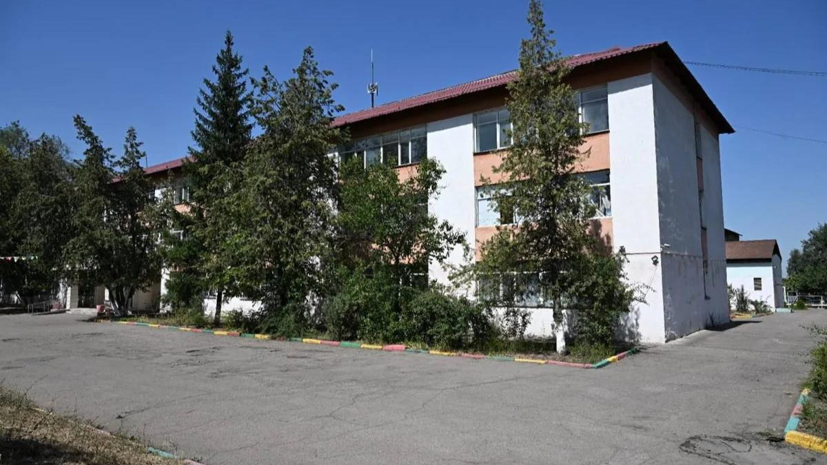 Өте сексуалды тәжік әйелдерімен нағыз үй порно Анам порно күткен жоқ