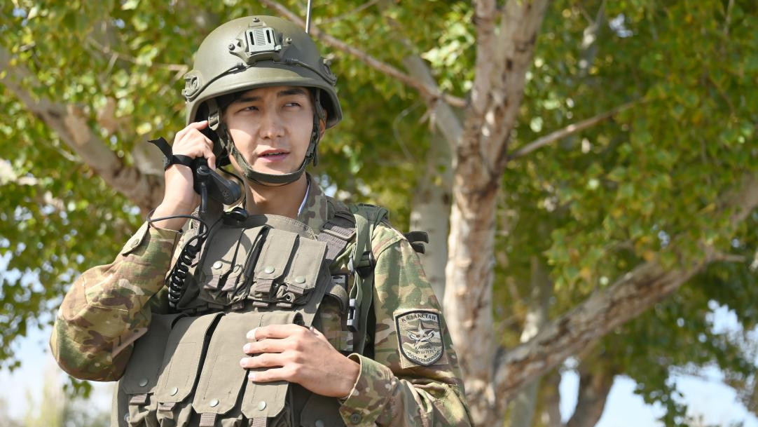 Елена Мироненконың жалаңаш суреттері Корей соғысына уақыт саяхатшылары