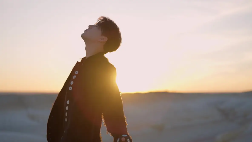 Әйелі мен оның ғашығы күйеуін балағаттап жатқан онлайн порно видео