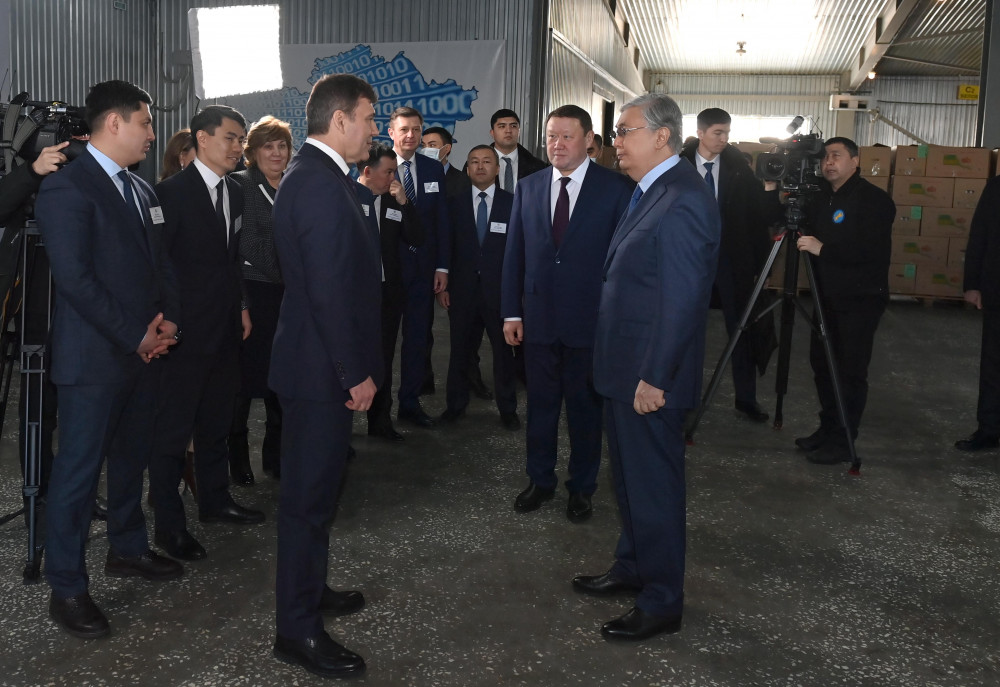Президент Рудный қаласындағы құс фабрикасына барды