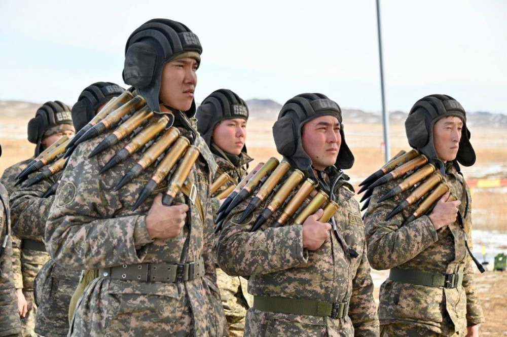 Шабуылдау батальонының сарбаздары шартты қарсыластың көзін жойды