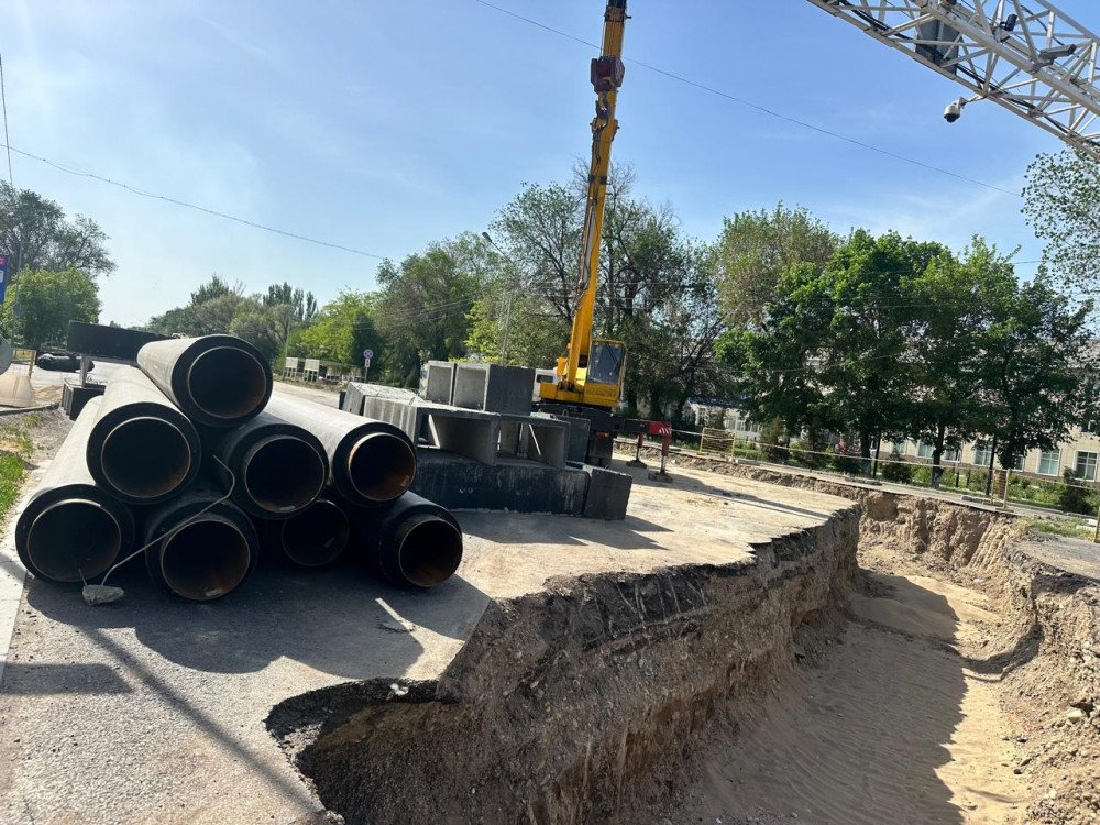 Таразда жылу құбырлары жөнделіп жатыр