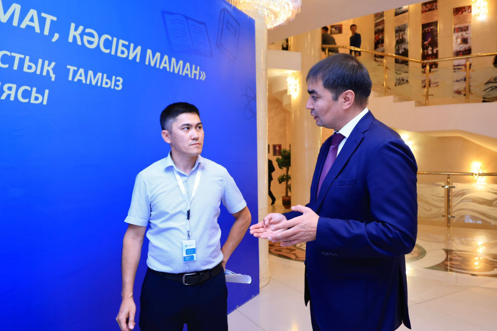 Қарағанды облысында "Кітап оқитын ұлт" жобасы басталды