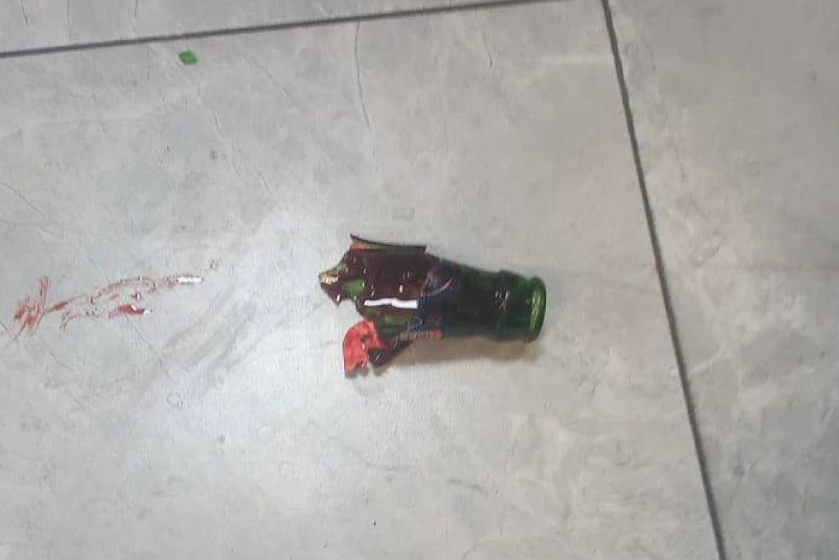 Алматы әуежайындағы кезекті оқиға: Жолаушы өз тамағын кесіп тастады