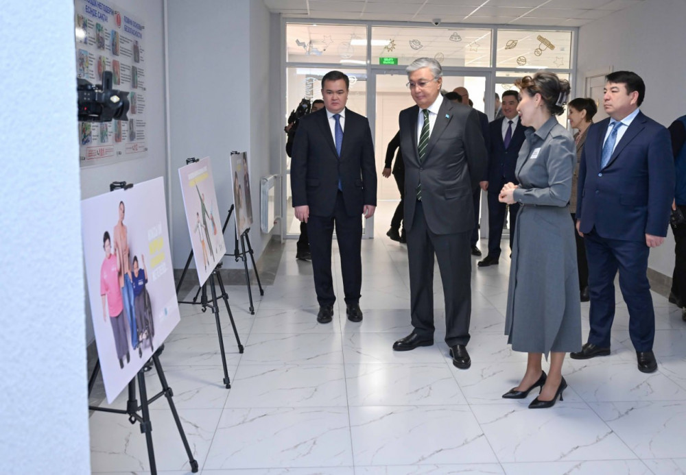 Мемлекет басшысы Астана қаласындағы №96 мектеп-гимназияны аралап көрді
