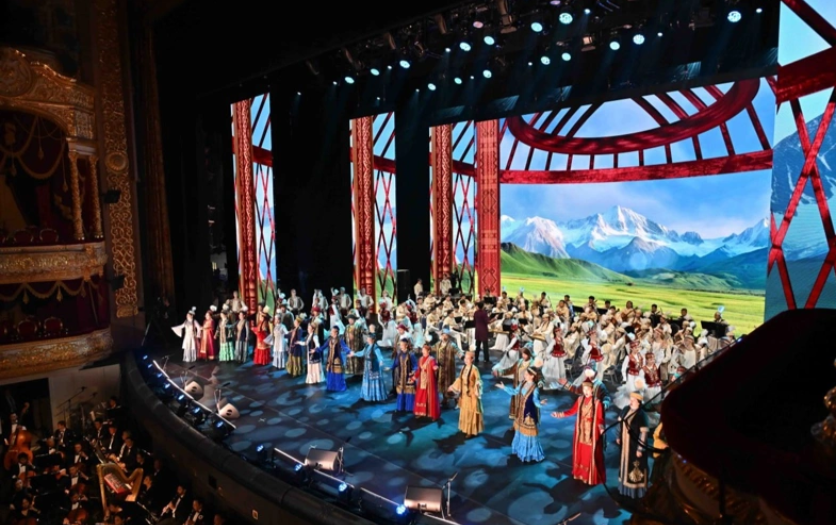 Қазақстан мен Ресей президенттері гала-концертті тамашалады