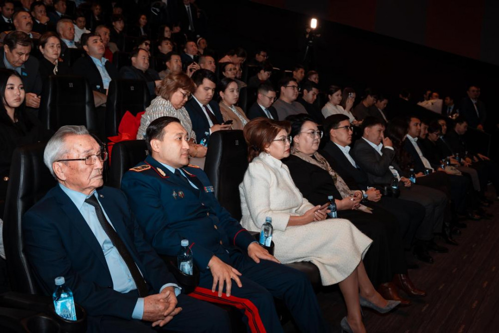 Ерлік пен адалдық үлгісі: "Капитан Байтасов" фильмінің тұсаукесері Астанада өтті