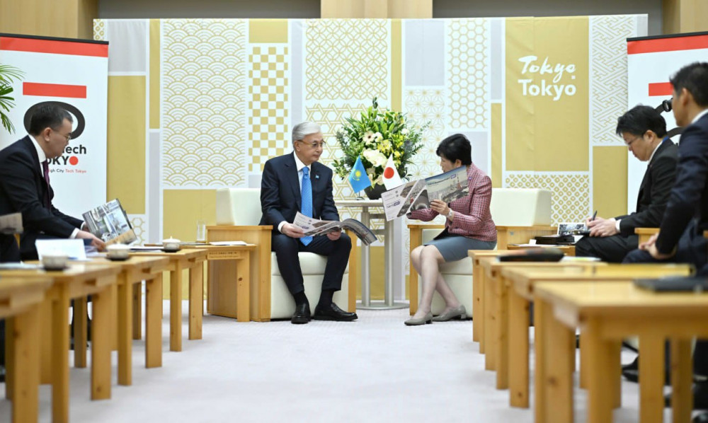 Мемлекет басшысы Токио губернаторы Юрико Коикэмен кездесу өткізді