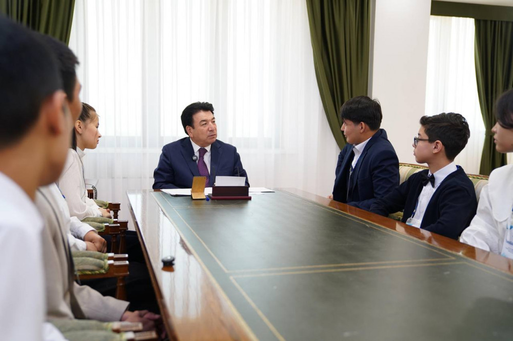 Оқушылар Оқу-ағарту министрлігіне экскурсия жасады
