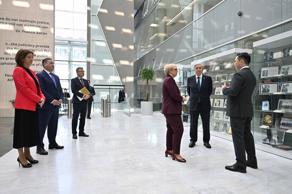 Қазақстан мен Словения президенттері Астана халықаралық қаржы орталығына барды