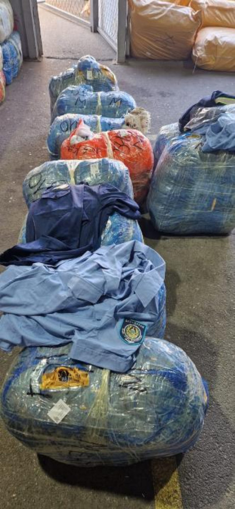 Қытайдан келген тонна-тонна полицей формасы тәркіленді