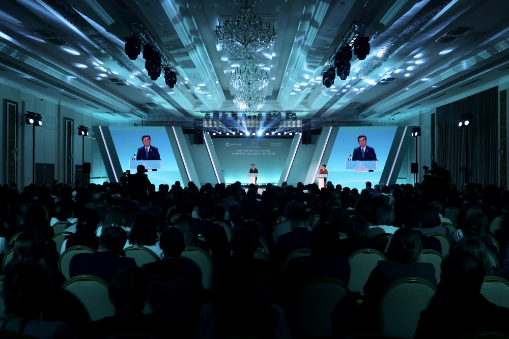 "Мұғалім Talks": Қошанов жасанды интеллект дәуіріндегі білім беру бағыттарын атады