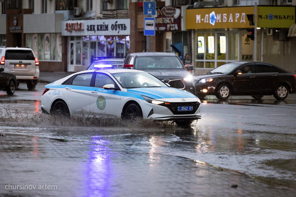 Фоторепортаж: Жаңбырдан кейінгі Астана