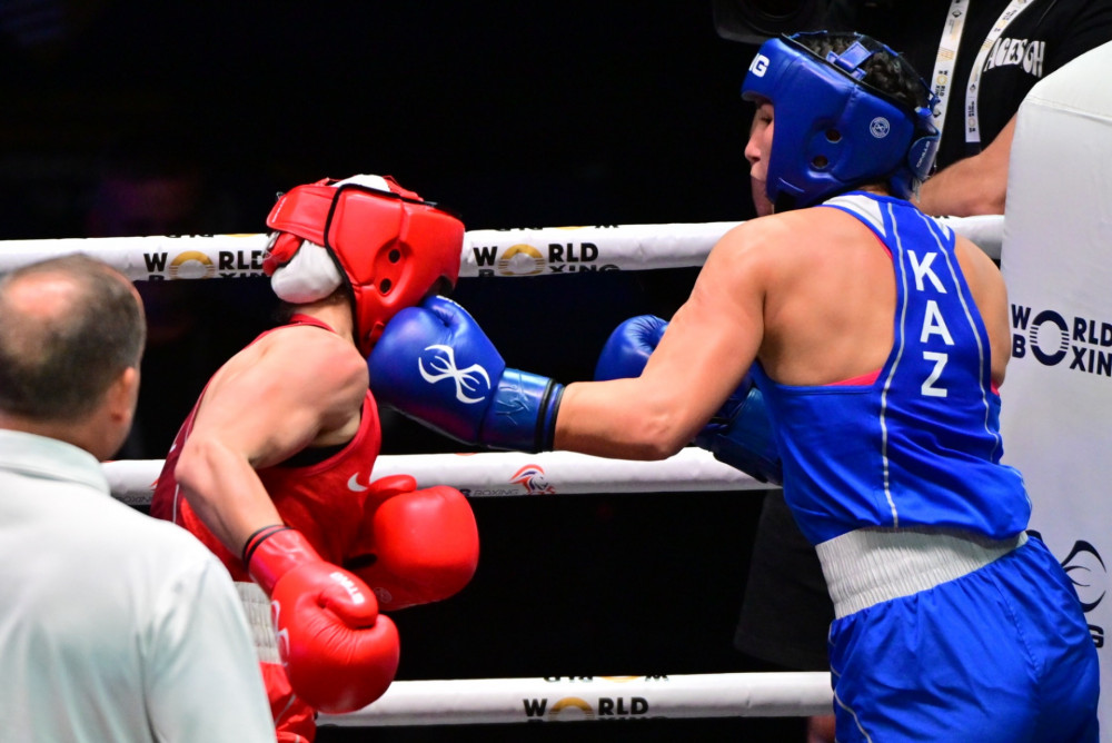 Бокстан әлем чемпионаты: Айбек Оралбай мен Аида Әбікеева финалға шықты