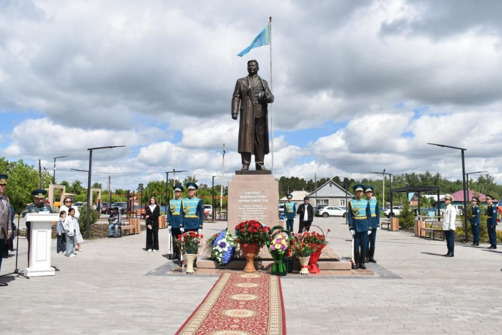 Әскери қызметшілер армия генералы Сағадат Нұрмағамбетовті еске алды