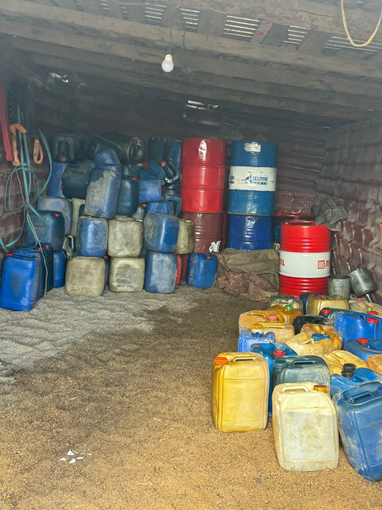 Мен жас азиялық қызды аяқтадым Сквирт мастурбация порно көру