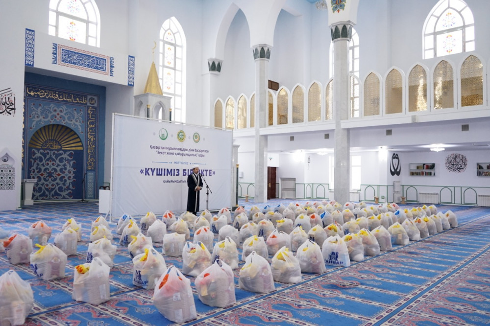 Ақтөбе имамдары 481 отбасыға қайырымдылық жасады