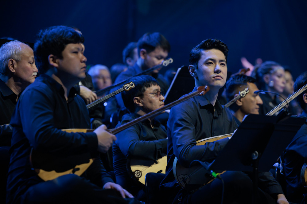 Бұл әндер қазақ тұрғанша тұрады: Астанада "Әлқисса-Нұрғиса" концерті өтті