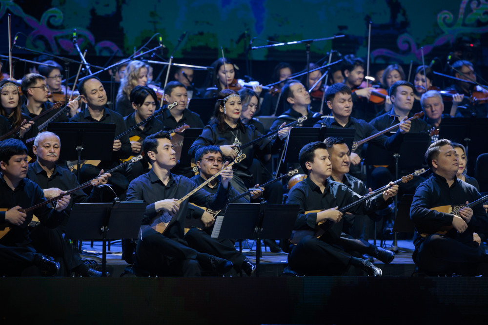 Бұл әндер қазақ тұрғанша тұрады: Астанада "Әлқисса-Нұрғиса" концерті өтті