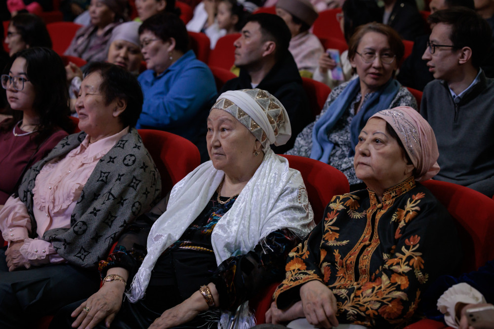 Бұл әндер қазақ тұрғанша тұрады: Астанада "Әлқисса-Нұрғиса" концерті өтті