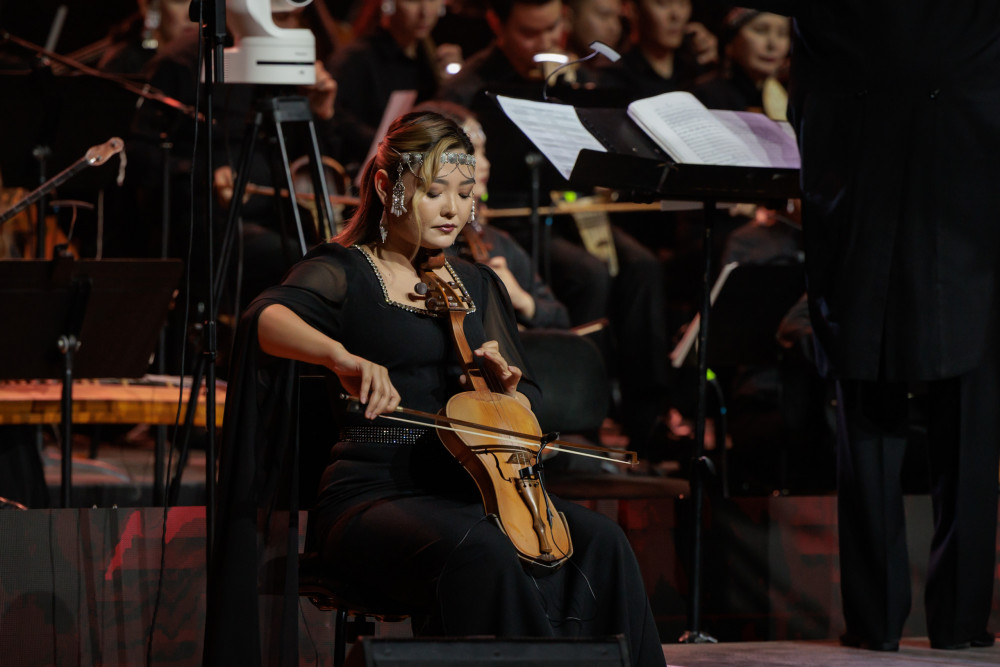 Бұл әндер қазақ тұрғанша тұрады: Астанада "Әлқисса-Нұрғиса" концерті өтті