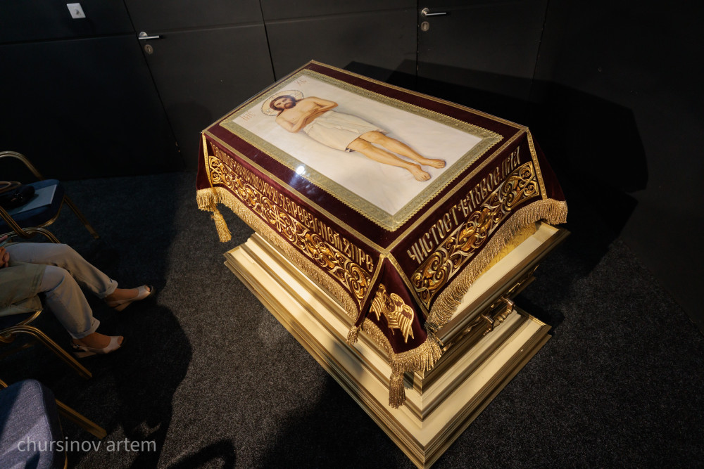 Астанада діндер лидерлері съезі қарсаңында екі көрме ашылды