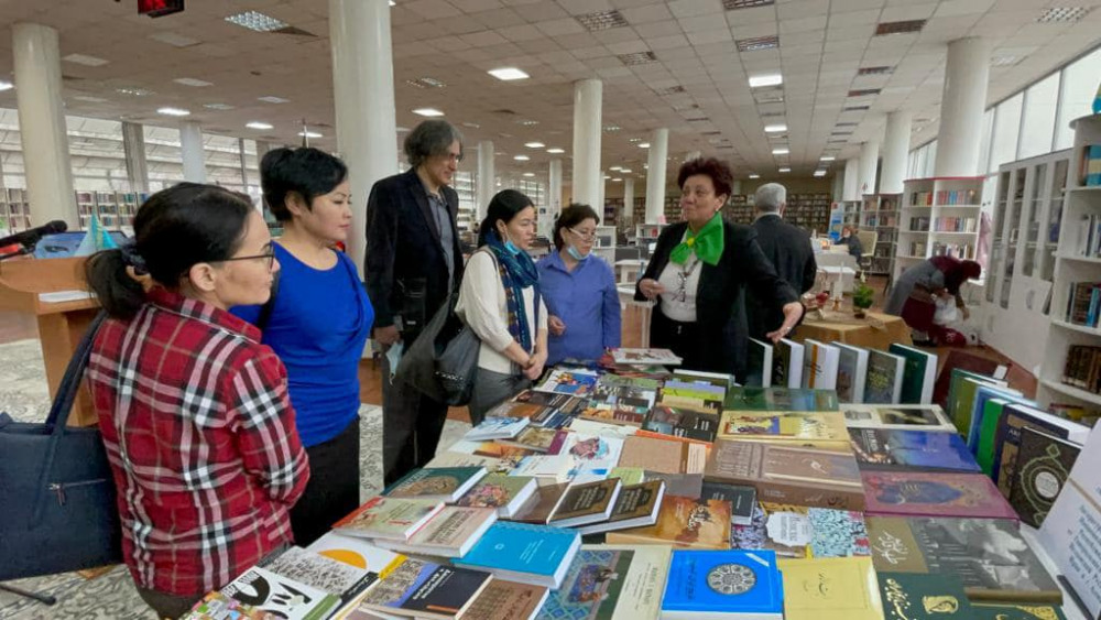 Алматыдағы Ұлттық кітапхана қоры Иран әдебиетімен толықты
