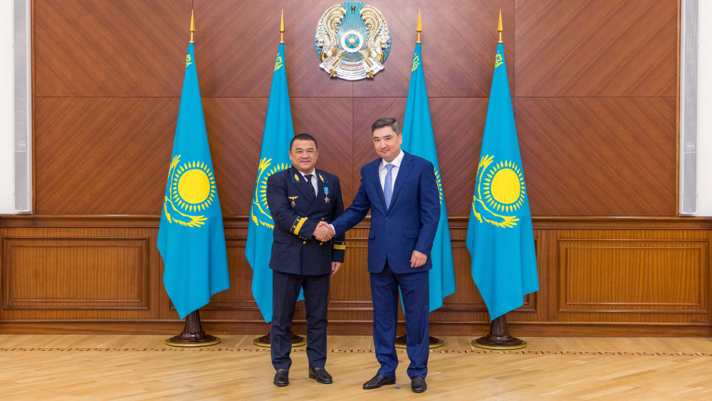 Қазақстандық көлік саласы қызметкерлеріне мемлекеттік наградалар табыс етілді