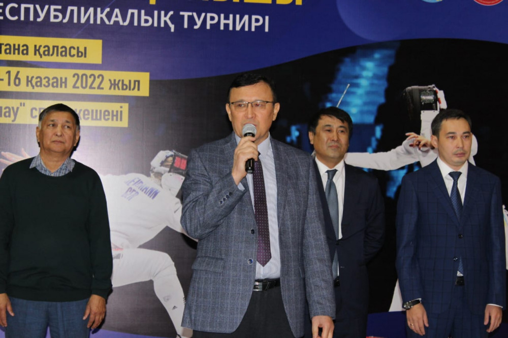 «Астана қылышы»: Республика күніне орай семсерлесуден республикалық турнир басталды