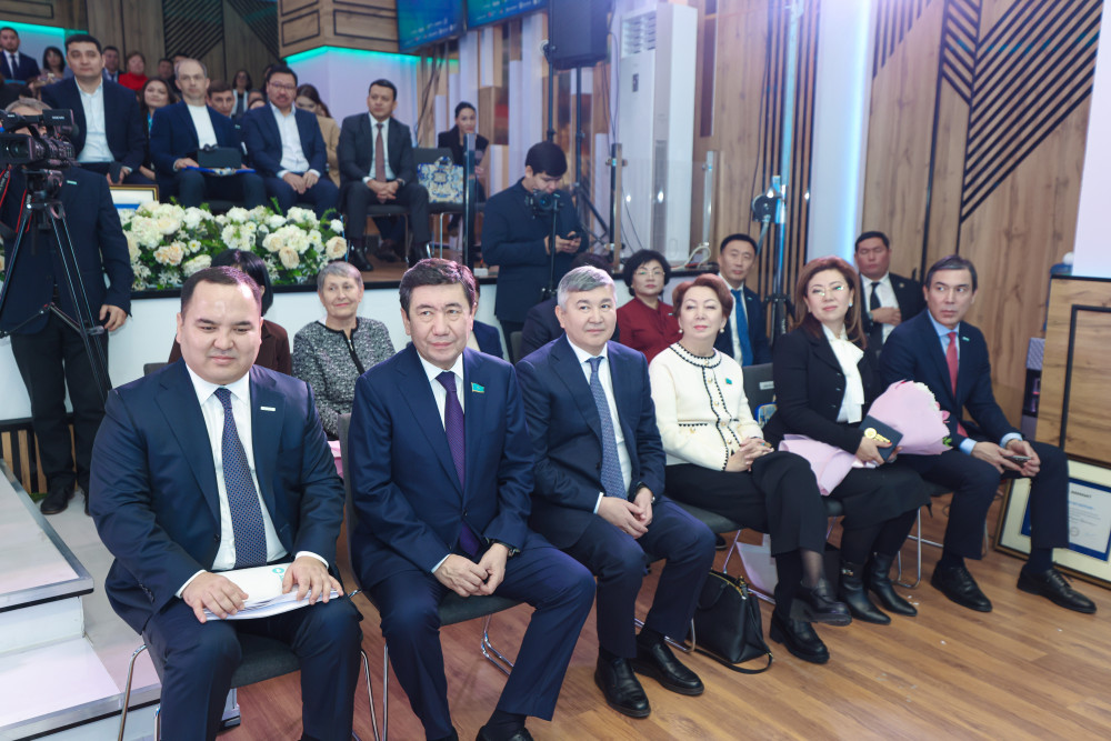 AMANAT: "Қарызсыз қоғам" қарызға тәуелділіктің салдарымен емес, оның себептерімен күреседі