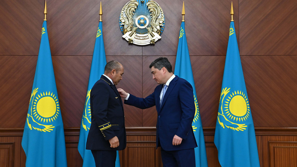 Қазақстандық көлік саласы қызметкерлеріне мемлекеттік наградалар табыс етілді