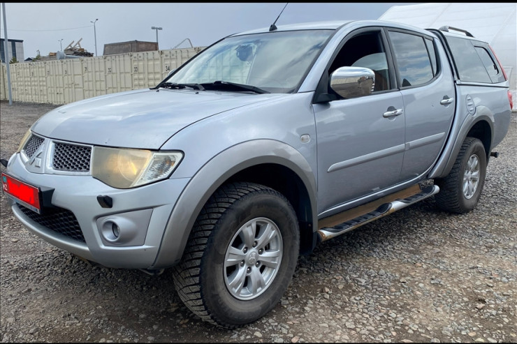 АҚШ елшілігі Астанада арзан көлік пен техника сатады – баға 200 теңгеден басталады