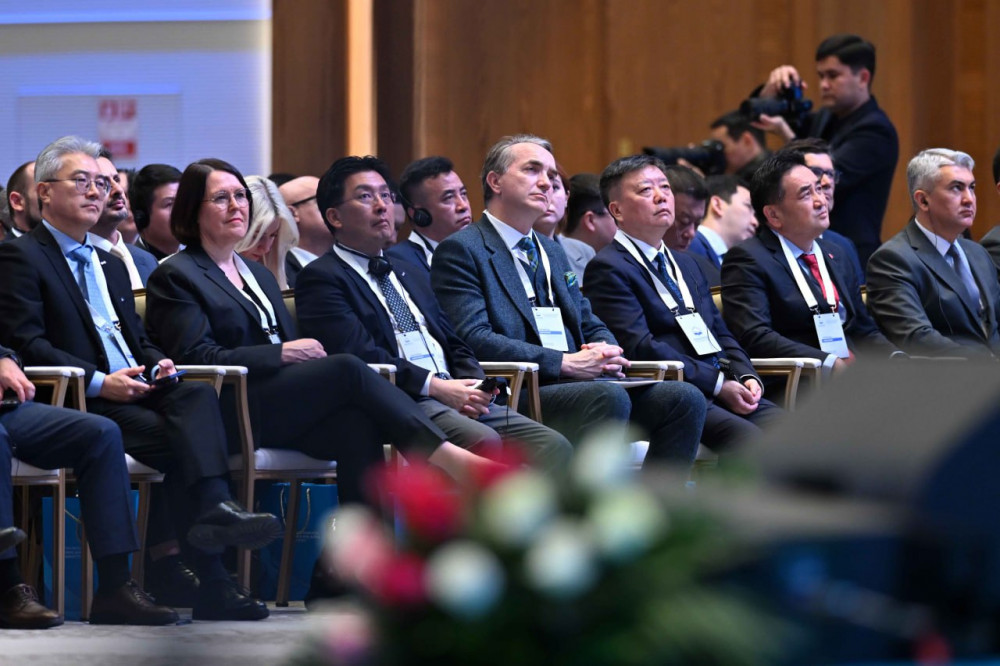 Тоқаев халықаралық білім форумына қатысып, шетелдік үздік университеттер басшыларымен кездесті